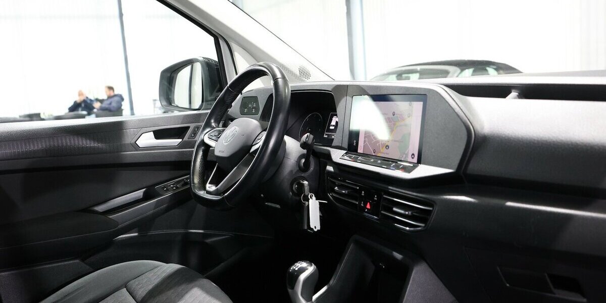 VW Caddy Maxi KOMBI 2.0 TDI 4M LIFE IQ ALLRAD OPTIK 95.000 km 28.221 &euro; Hamm 59077