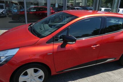 Renault Clio 46.000 km 6.690 &euro; Bergkamen 59192