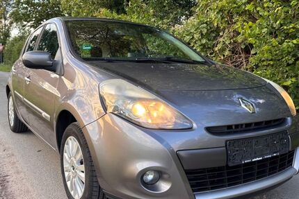 Renault Clio 197.000 km 2.990 &euro; Soest 59494