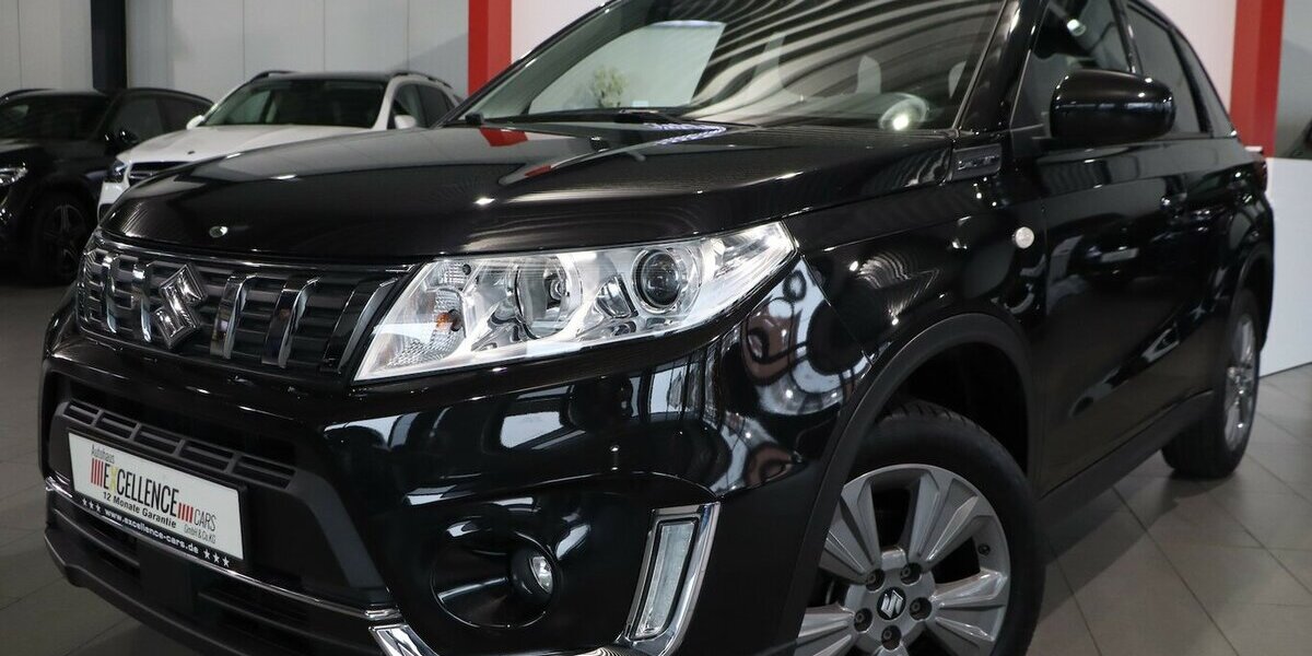 Suzuki Vitara 1.0 CLUB / NAVI+KAMERA, KLIMAAUTOMATIK 62.000 km 12.444 &euro; Hamm 59077