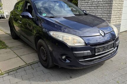 Renault Megane 187.500 km 2.950 &euro; Hamm 59077
