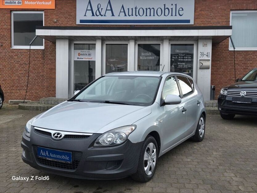 i30