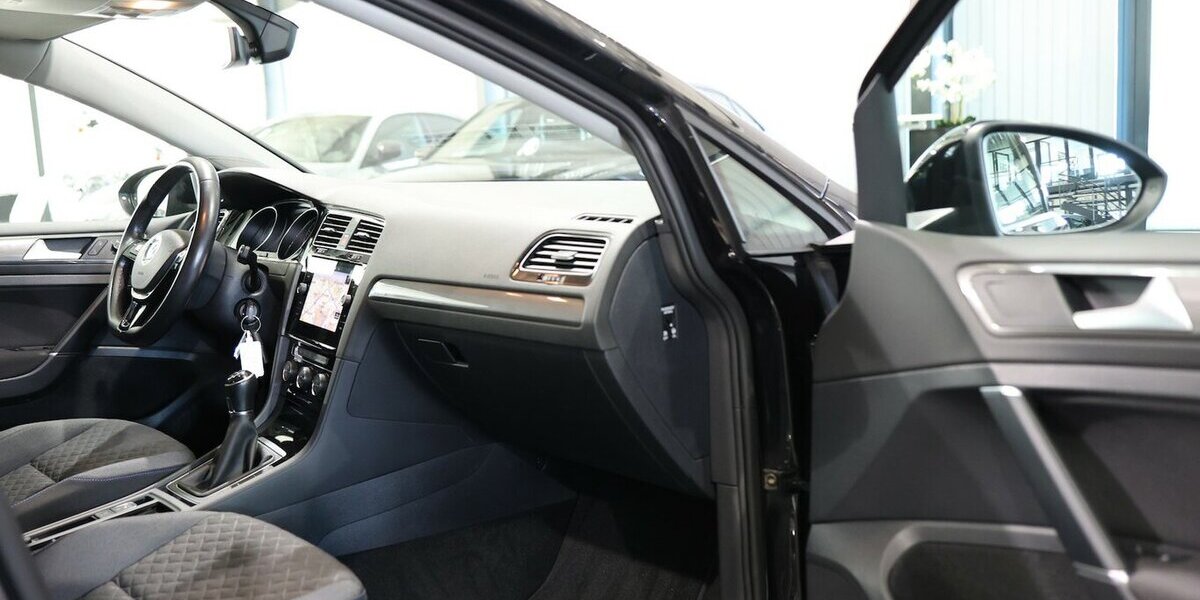 VW Golf VII 1.5 TSI BMT JOIN SPORT / STANDHEIZUNG 117.000 km 14.777 &euro; Hamm 59077