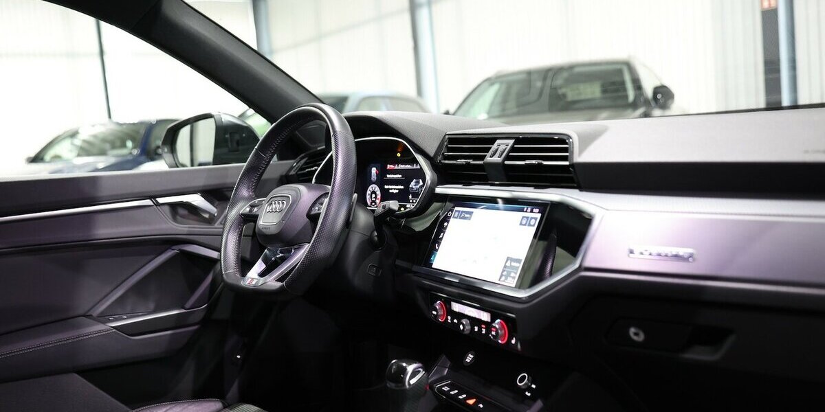 Audi Q3 45 TFSI Q S-LINE / VC / LED / SEHR SCHÖN 50.000 km 28.333 &euro; Hamm 59077