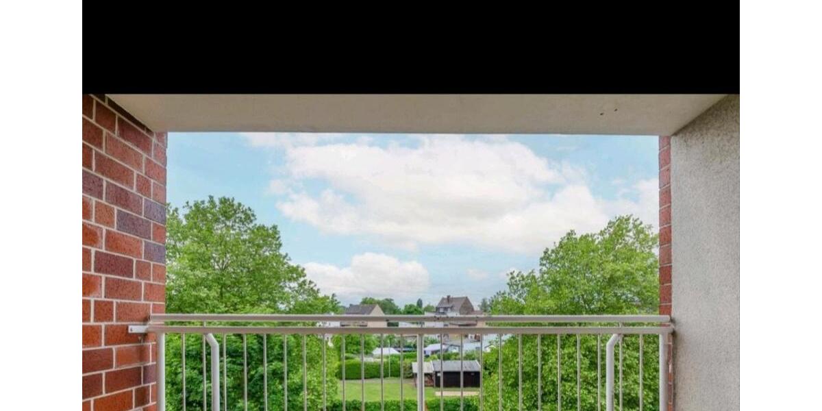 Schöne 2,5-Zimmer-Wohnung im gepflegten Mehrfamilienhaus zimmer