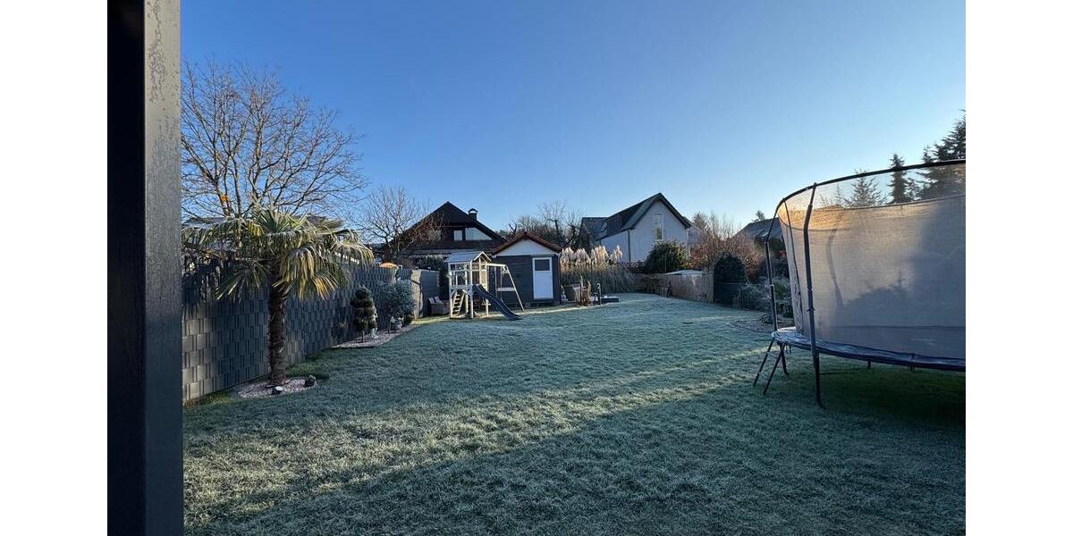 Doppelhaushälfte mit Garten – solide Substanz & viel Potenzial 5 zimmer