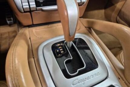 Porsche Cayenne 301.428 km 4.000 &euro; Lette 59302
