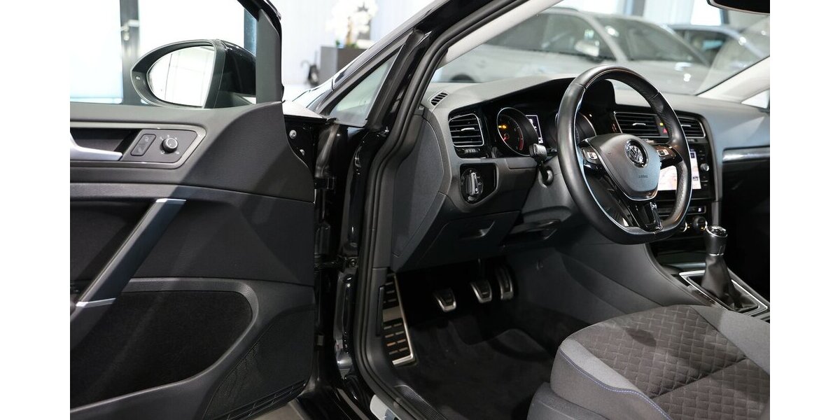 VW Golf VII 1.5 TSI BMT JOIN SPORT / STANDHEIZUNG 117.000 km 14.777 &euro; Hamm 59077