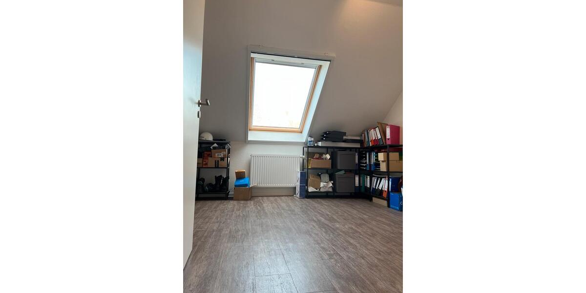 Dachgeschoßwohnung Dortmund Eving - 2.5 Zimmer, 79 m&sup2;, 1.000&euro; | Angebot:23672256