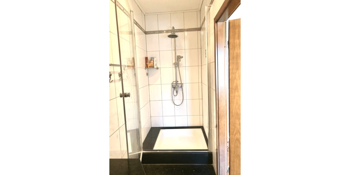 Wie ein Haus: ETW mit Dachterrasse Balkon Garten Garage Bestlage zimmer