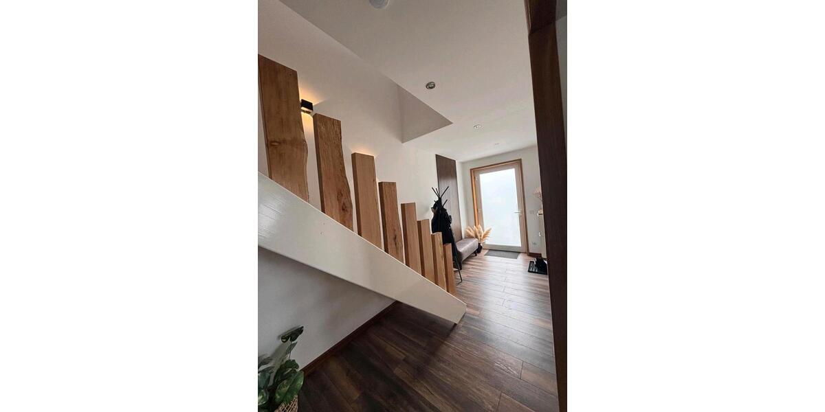 Doppelhaushälfte zu vermieten (BJ 2023) 5 zimmer