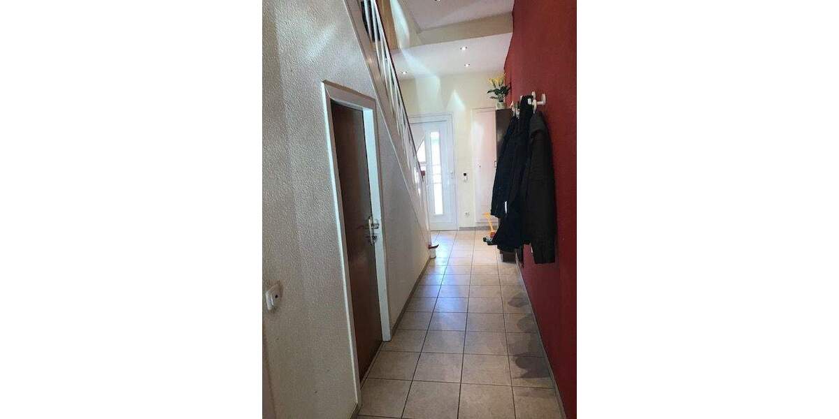 Mehrfamilienhaus, Wohnhaus Hamm Hamm-Norden - 7 Zimmer, 140 m&sup2;, 270.000&euro; | Angebot:25742756