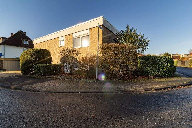 Bungalow Rotdornschleife freistehend - 2 Garagen133,85 qm 4 zimmer