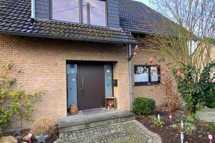 Modern renoviertes Einfamilienhaus mit Einliegerwohnung zimmer