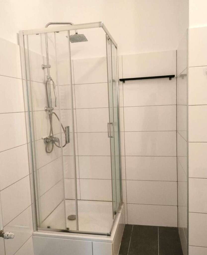 Exklusive Kapitalanlage: Vermietete Erdgeschosswohnung mit Privatgarten und stabilen Mieteinnahmen 2.5 zimmer