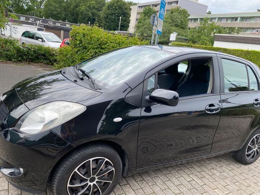 Yaris