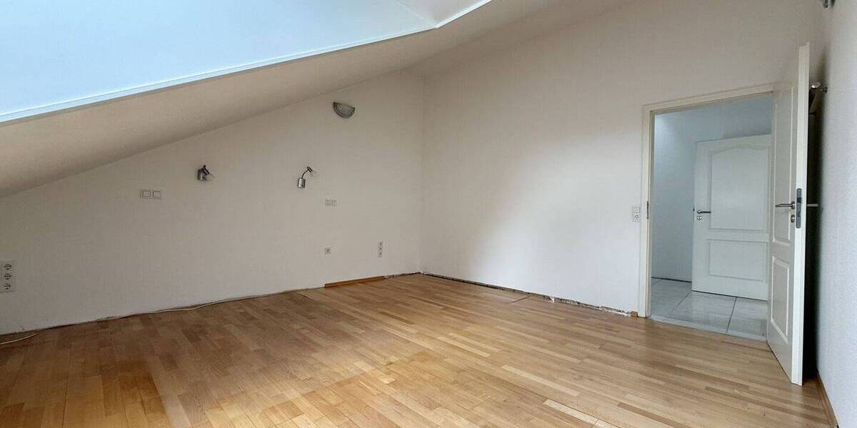 Mehrfamilienhaus, Wohnhaus Fröndenberg - 7 Zimmer, 210 m&sup2;, 339.000&euro; | Angebot:26515611