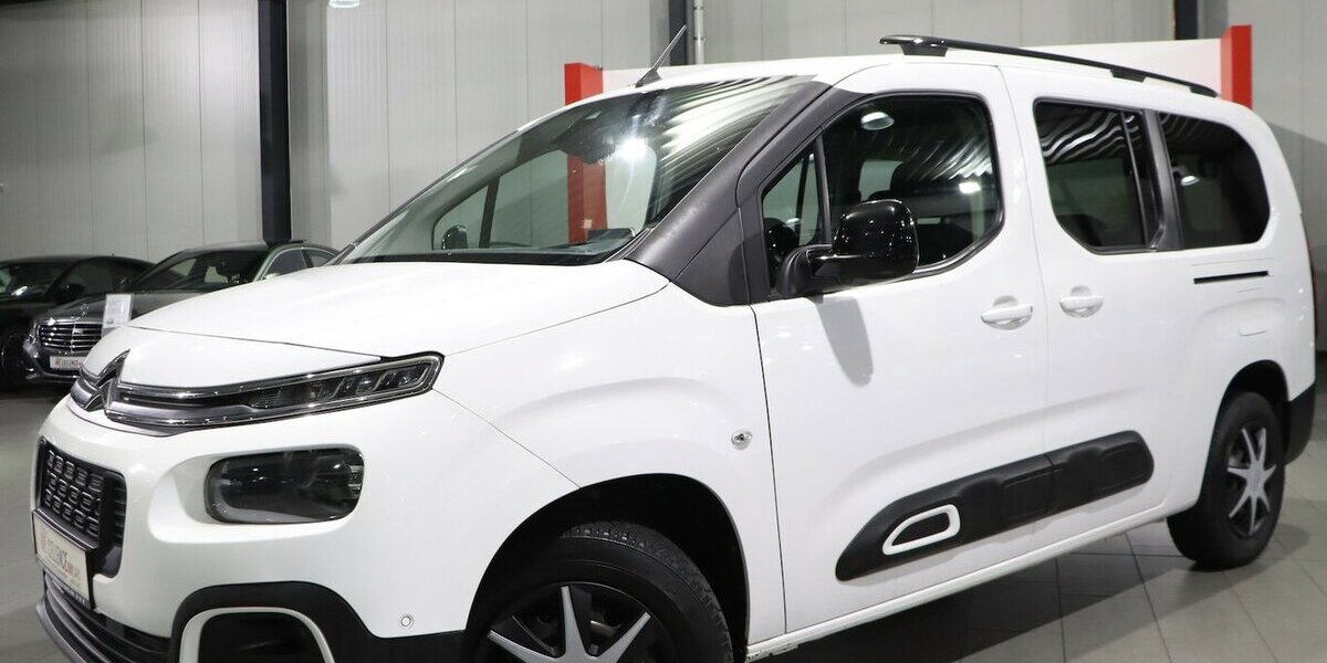 Citroen Berlingo 130 BLUE-HDI SHINE-XL 5-SITZER, 1.HAND 148.000 km 14.991 &euro; Hamm 59077