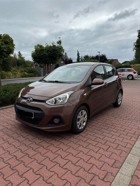 i10