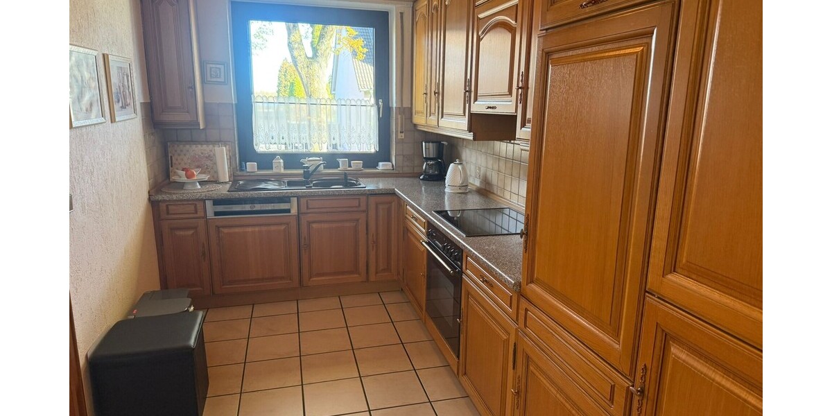 Freistehendes Zweifamilienhaus mit großem Garten in ruhiger Lage von Lünen 8 zimmer