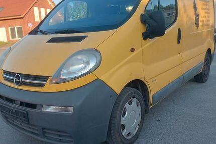 Opel Vivaro 197.000 km 1.250 &euro; Unna 59423