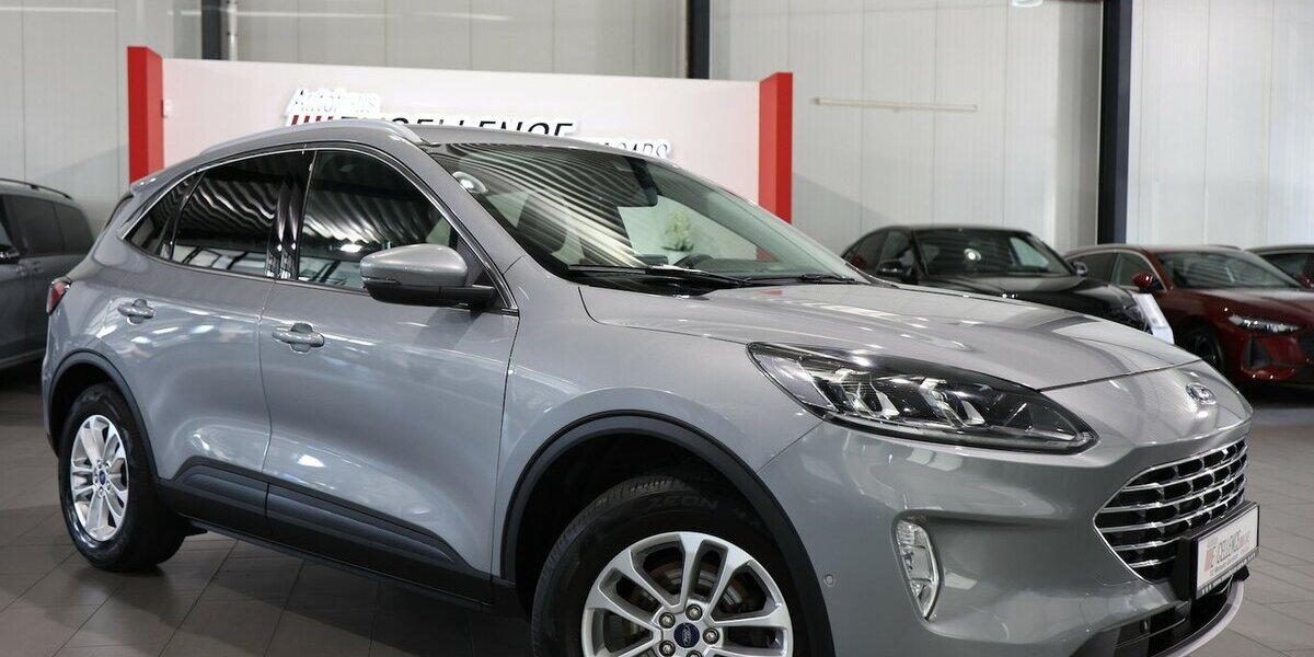 Ford Kuga 2.0 EB AWD TITANIUM-X / LED,HUD,AHK,B&O 109.000 km 20.777 &euro; Hamm 59077