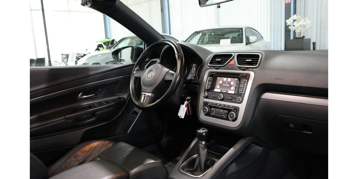 VW Eos 2.0 TDI EDITION 2010 / XENON / LEDER / NAVI+ 150.000 km 8.111 &euro; Hamm 59077