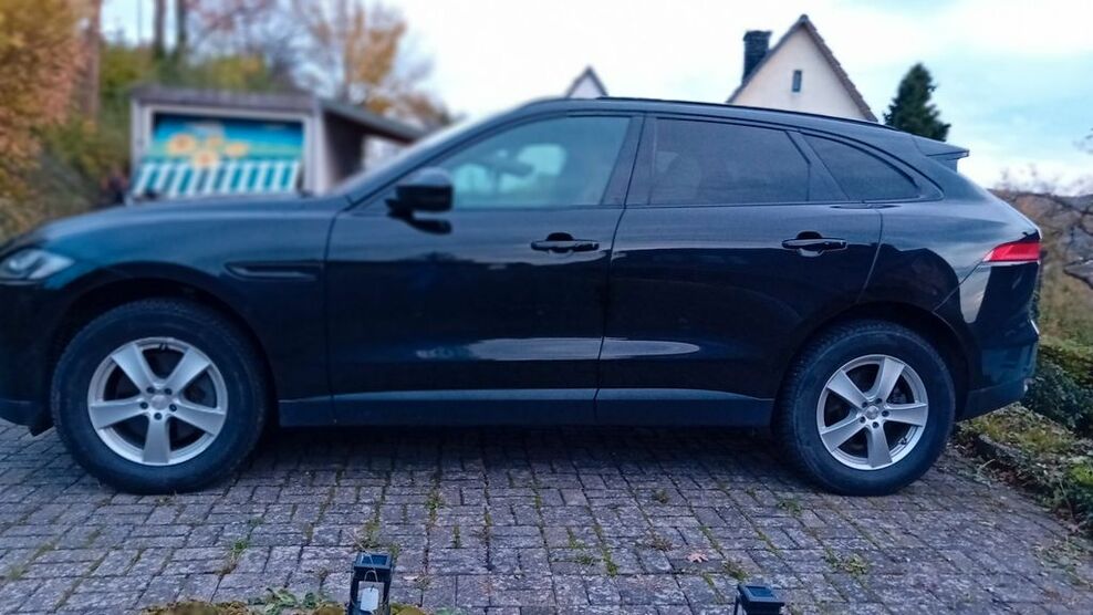 Jaguar F-Pace 120.000 km 19.500 € Arnsberg 59821