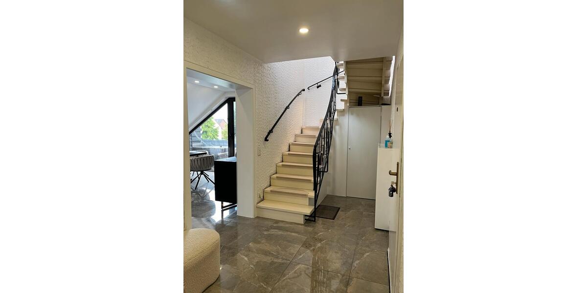 Modernisierte Maisonette-Wohnung mit Balkon und Klima – top Lage! 3 zimmer