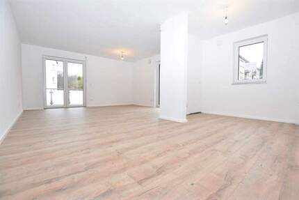 Moderne NeubauWohnung, Erdwärme, barrierearm, Aufzug, großer Balkon