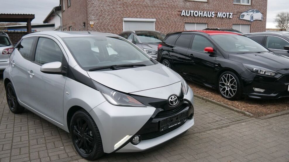 Aygo (X)