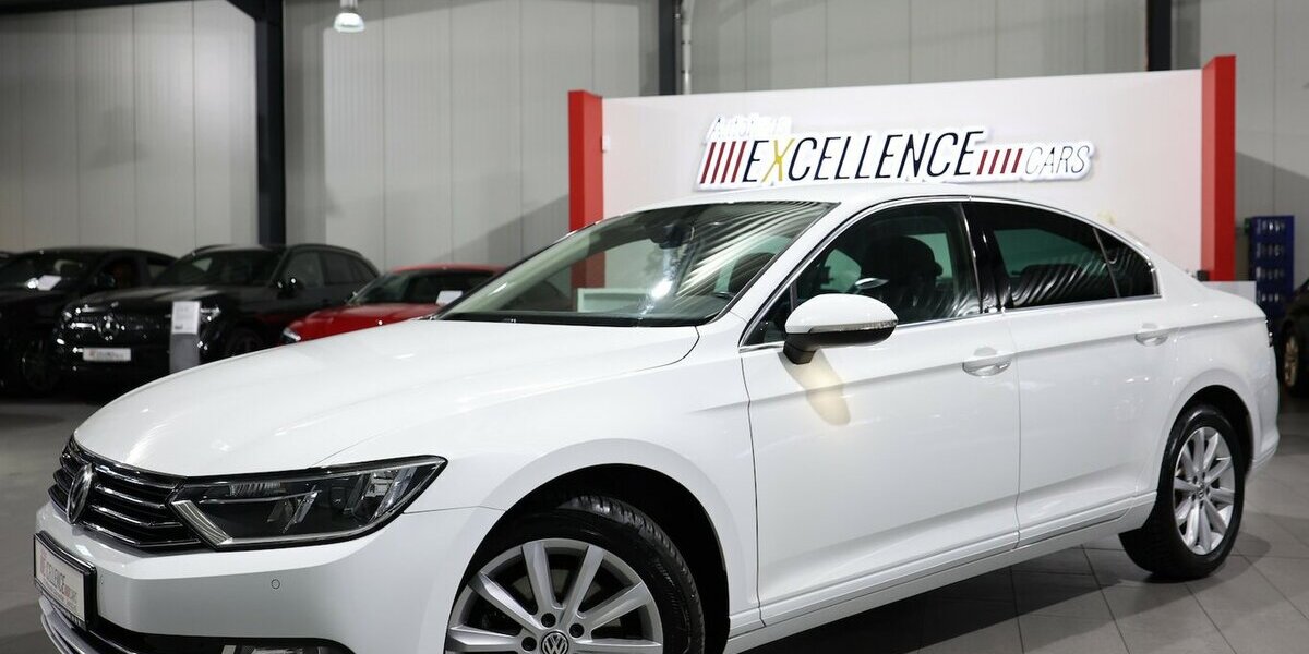 VW Passat 1.6 TDI Comfortline WHITE / MASSAGE+SHZ 176.000 km 9.999 &euro; Hamm 59077
