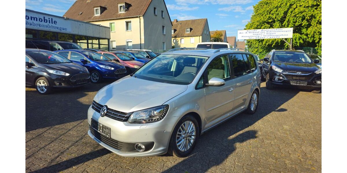 VW Touran 127.811 km 13.790 &euro; Bergkamen 59192