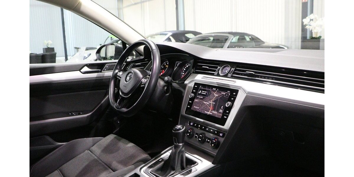 VW Passat 1.4 TSI Comfortline NAVI-DM+APPLE+ANDROID 159.000 km 13.111 &euro; Hamm 59077