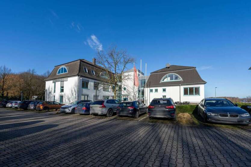 Büro in Lünen 2.402 € 250 m² zimmer