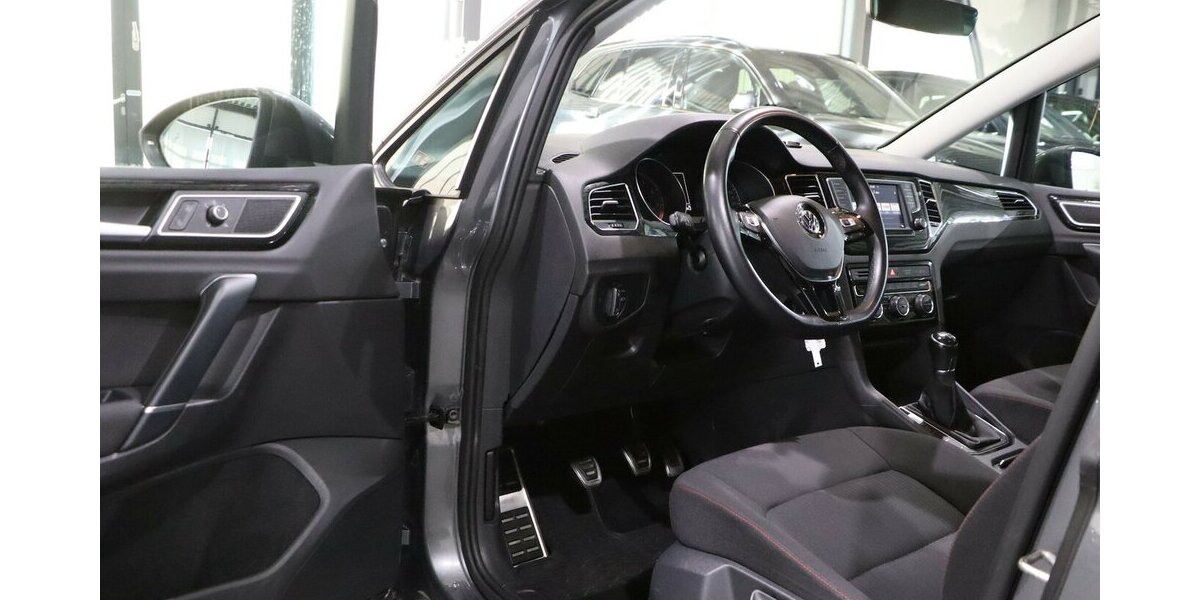 VW Golf Sportsvan 1.4 TSI SOUND R-LINE SPORT XENON 67.000 km 13.992 &euro; Hamm 59077