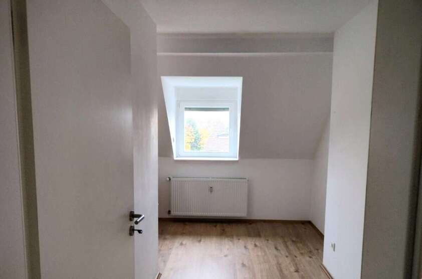 3,5-Zimmer-Dachgeschosswohnung in HammHerringen – Vermietet und top-modernisiert 3.5 zimmer