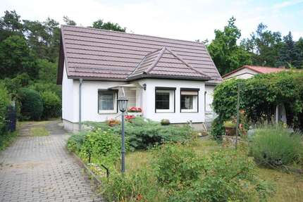 Haus zum Kaufen in Königs Wusterhausen Zernsdorf 335.000 € 70 m²