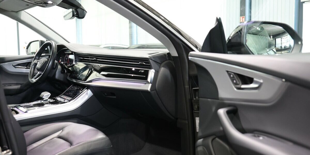 Audi Q8 55 TFSI E Q BUSINESS LUFTFAHRWERK, VOLL-LEDER 86.000 km 47.600 &euro; Hamm 59077