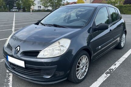 Renault Clio 114.000 km 1.700 &euro; Oelde 59302