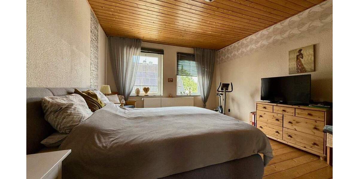 FröndenbergRuhr: Altbau-ETW mit Charme und großen Räumen - Einfach riesig! 3 zimmer