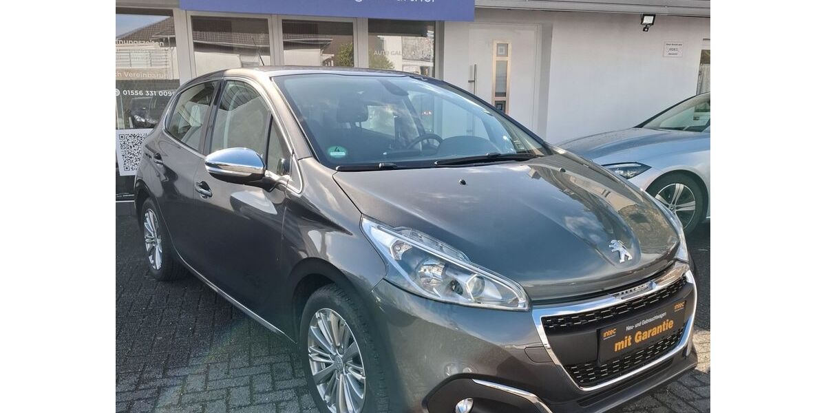 Peugeot 208 22.600 km 13.000 &euro; Hamm 59067