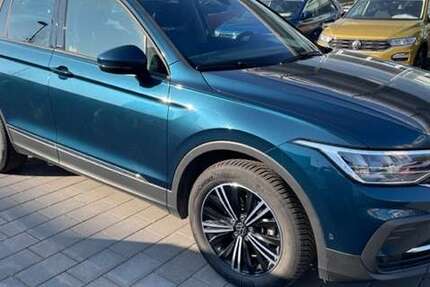 VW Tiguan 26.725 km 37.998 &euro; Soest 59494