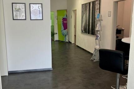 Büros 275 m² Schulungsräume in 58642 Iserlohn inkl. Küche zimmer