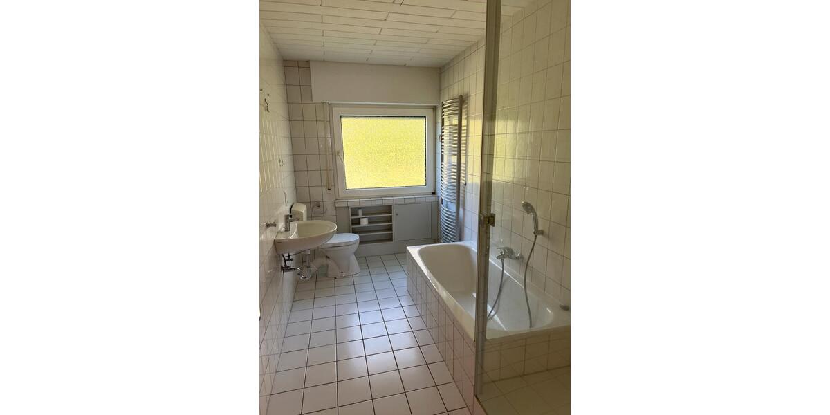 Etagenwohnung Wickede (Ruhr) - 4 Zimmer, 107 m&sup2;, 1.150&euro; | Angebot:26320474