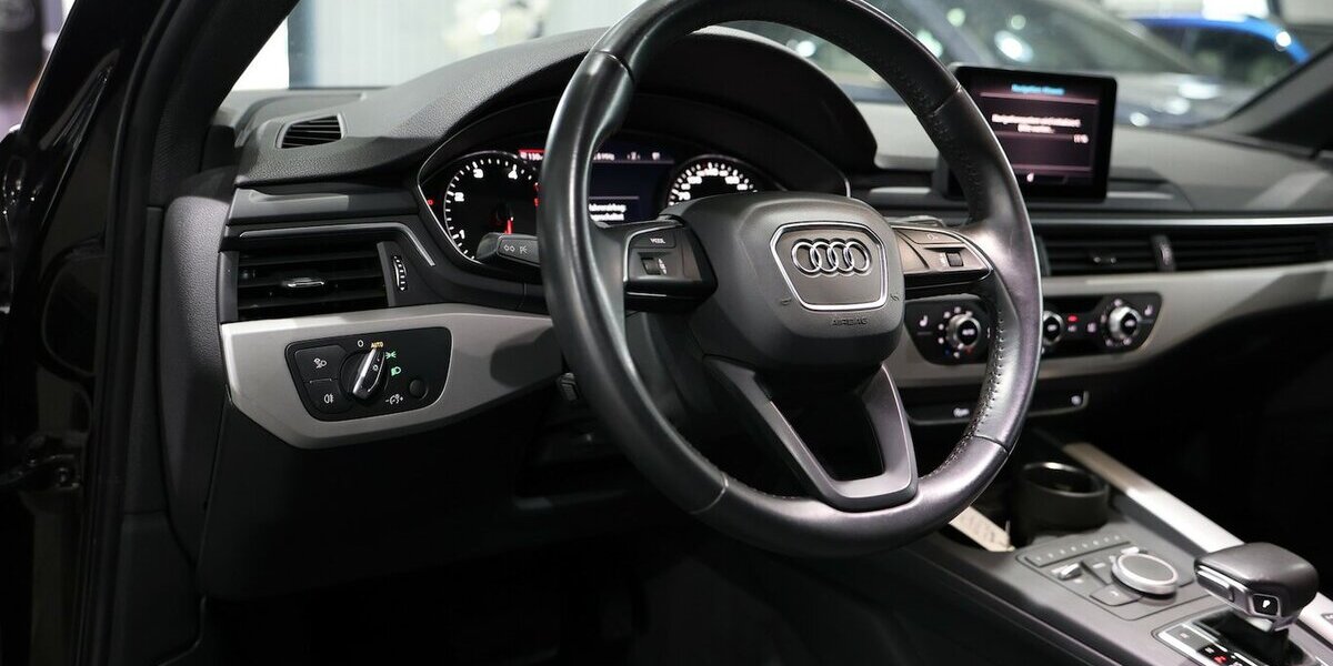 Audi A4 Avant 30 TDI BUSINESS NAVI,XENON,DRIVE-SELECT 188.000 km 13.994 &euro; Hamm 59077