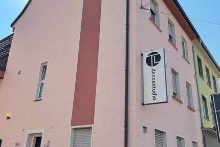 Dachgeschosswohnung mit Einbauküche, Wilhelmstraße 103a, 59067 Hamm Westen 2 zimmer