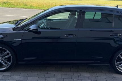 VW Golf 103.000 km 13.999 &euro; Unna 59423