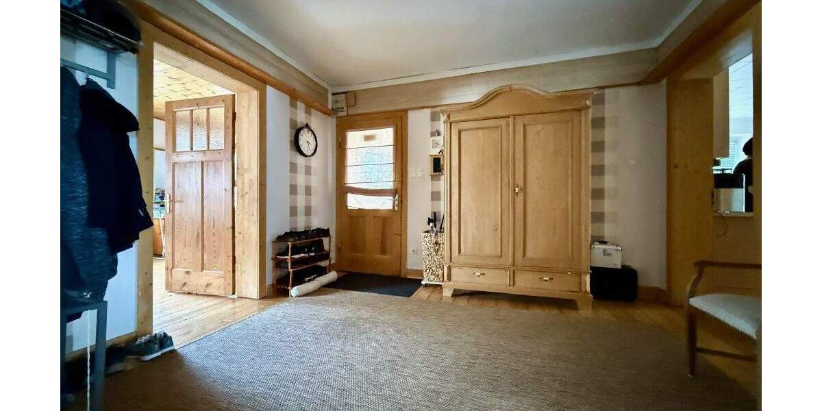 FröndenbergRuhr: Altbau-ETW mit Charme und großen Räumen - Einfach riesig! 3 zimmer