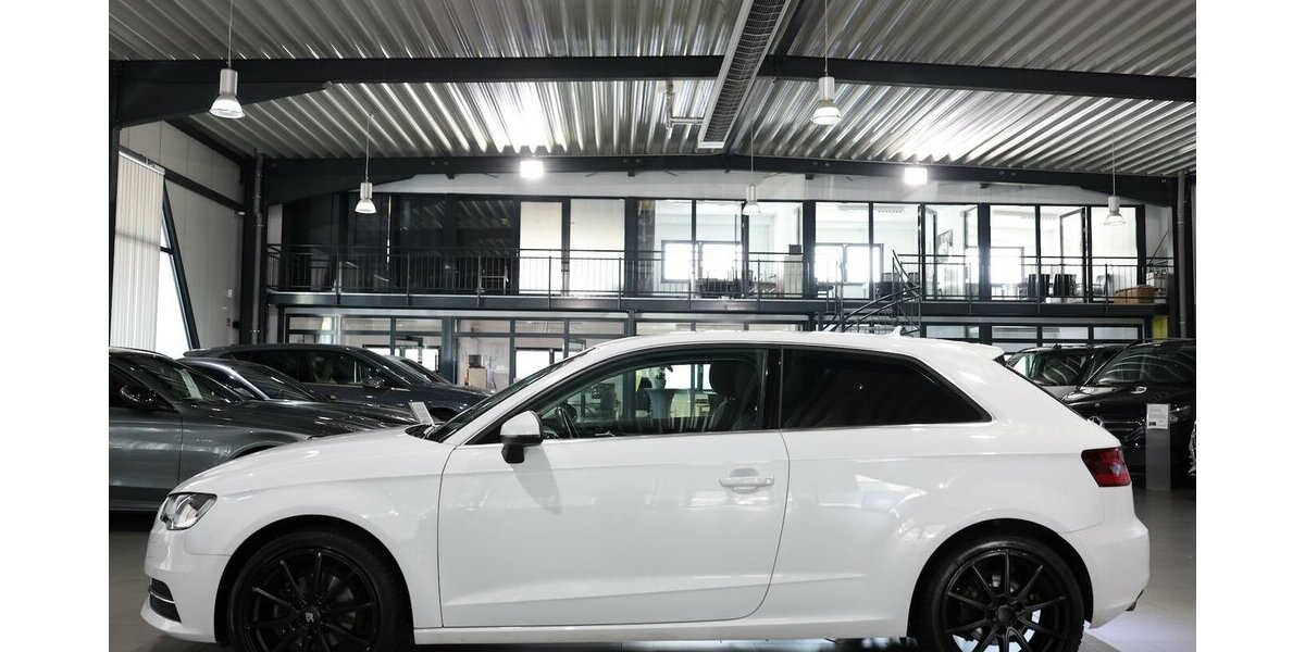 Audi A3 1.4 TFSI Attraction / NAVI-MMI / SR & WR 162.000 km 9.777 &euro; Hamm 59077